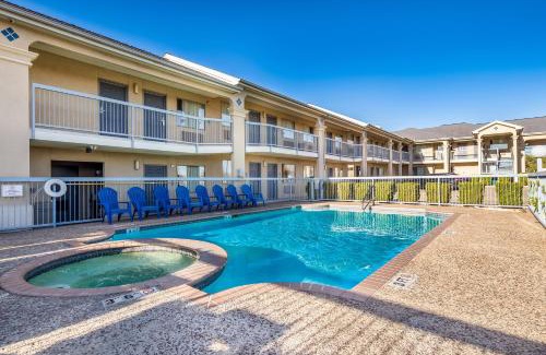 New Braunfels Hotel | Americas Best Value Inn New Braunfels