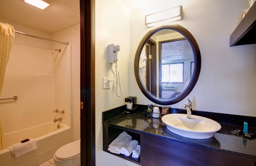 Heath Hotel | Americas Best Value Inn Heath Newark