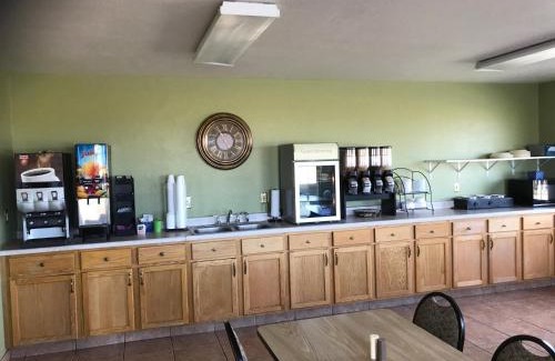 Northeast Entrance Badlands Hotel | Americas Best Value Inn Kadoka