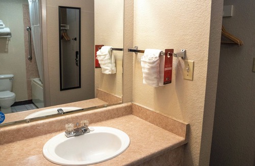 Lynnwood Hotel | Americas Best Value Inn Lynnwood Seattle