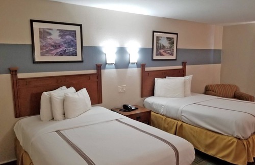 Marshall Hotel | Americas Best Value Inn Marshall