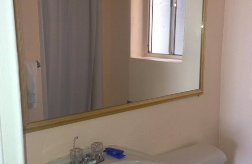 Oakland Hotel | Americas Best Value Inn Oakland Lake Merritt