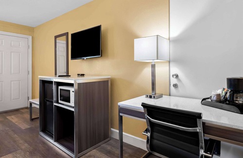 Flagstaff Hotel | Americas Best Value Inn & Suites Flagstaff