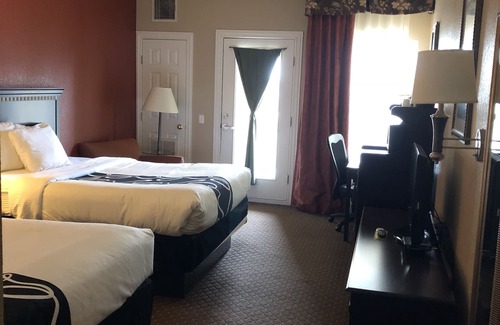 Gun Barrel City Hotel | Americas Best Value Inn & Suites Gun Barrel City