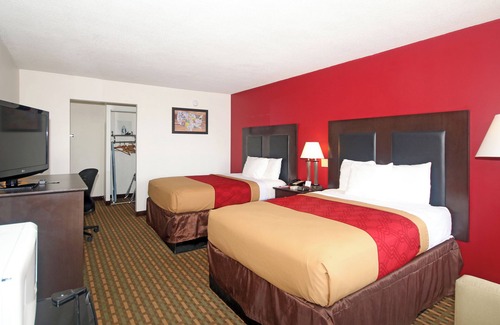 Pilot Mountain Hotel | Americas Best Value Inn Pilot Mountain