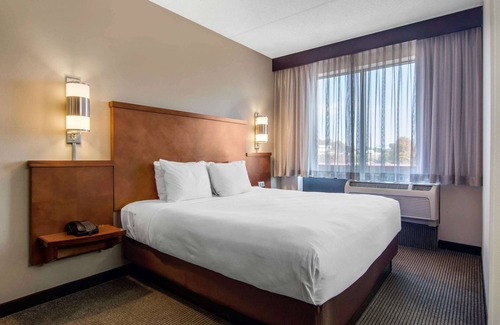 Lithonia Hotel | AmericInn by Wyndham Stonecrest near Atlanta