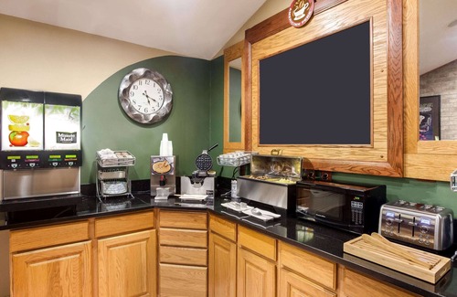 Tomah Hotel | AmericInn by Wyndham Tomah