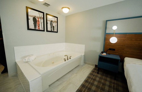 Tomahawk Hotel | AmericInn by Wyndham Tomahawk