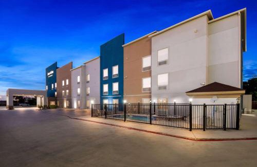 New Braunfels Hotel | AmericInn by Wyndham New Braunfels