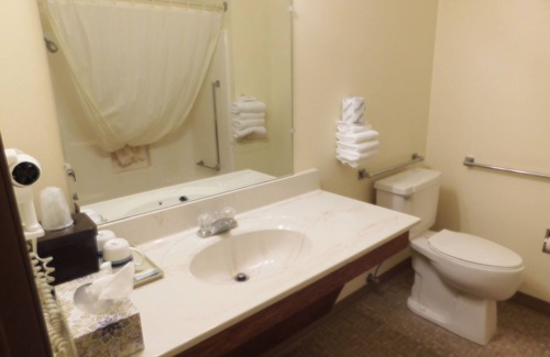 Prentice Hotel | AmeriVu Inn and Suites