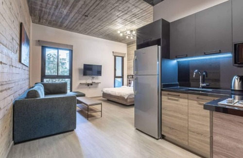 Mar Mikhael Apartment | Amine Apart-Hotel by Stayinn