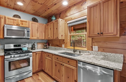 Vilas Cabin | Among the Trees - Valle Crucis Cabin with hot tub, Pool Table, Pond, Fire pit