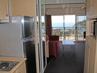 Narooma Hotel | Amooran Oceanside Apartments and Motel