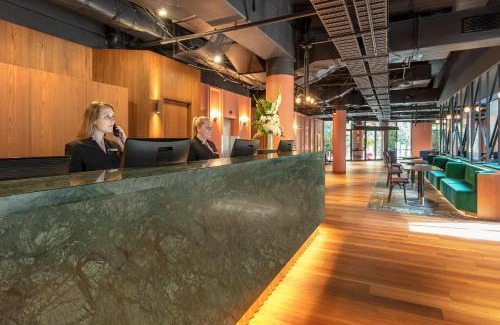 Richmond Hotel | Amora Hotel Riverwalk Melbourne