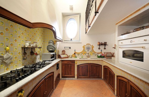 Sant'Agnello Villa | AMORE RENTALS - Villa Angelo with Private Terraces, Parking and Air Conditioning