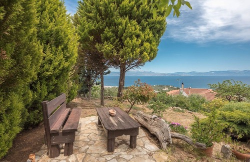 Porovitsa Apartment | Ampelos Estate – The Stone Room