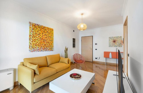 Torrino Apartment | Amsterdam Suite Design + Posto auto