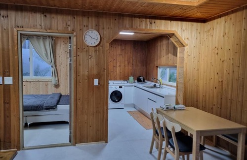 Hallim House | Amy House