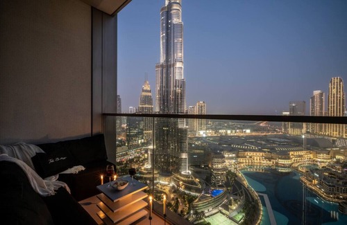 Downtown Dubai Apartment | An Artistic Masterpiece 2BD By Bellagge