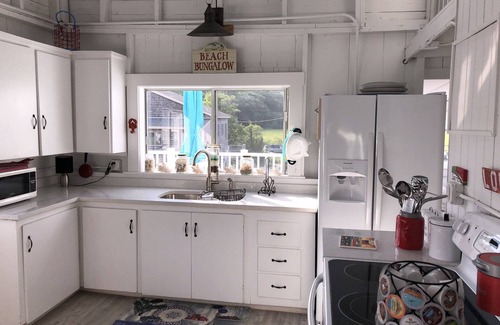 Rockport Cottage | An Autumn Beach retreat - steps from ocean, drive to apple picking, local farms!