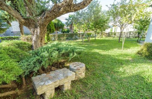 Selianitika Apartment | An Edens Garden Near The Sea - Pansion Youli