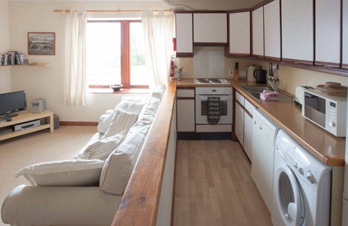 Fortrose Cottage | An ideal cosy retreat for a couple who enjoy scenery, wildlife, walking or just relaxing.