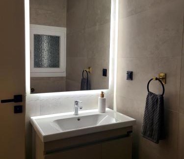 Kiato Apartment | An Oasis By The Beach