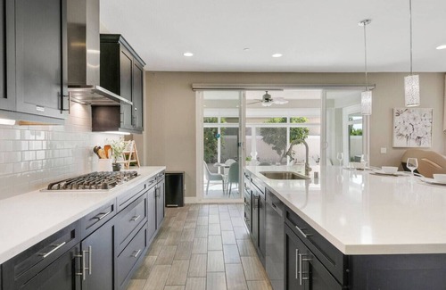 Southwest Anaheim House | AN18 - LuxuryHome w/Theater/Gameroom/Jacuzzi