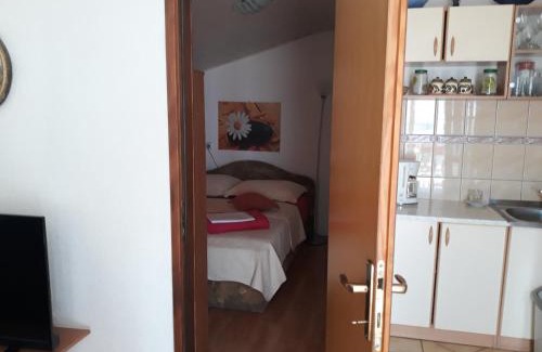 Karlobag Apartment | Ana & Stela