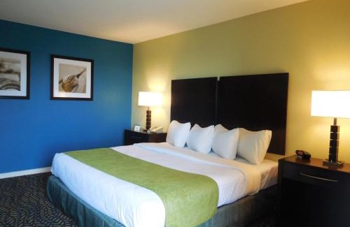 Chincoteague Hotel | Anchor Inn