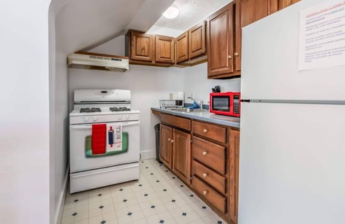 Old Orchard Beach House | Anchors Away Cottage: 5BR 10-Min Walk to Beach