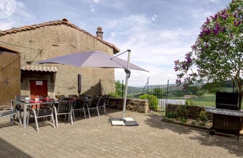 Chalmazel-Jeansagniere House | Ancienne ferme rénovée avec jardin, charme et confort authentique - FR-1-496-249