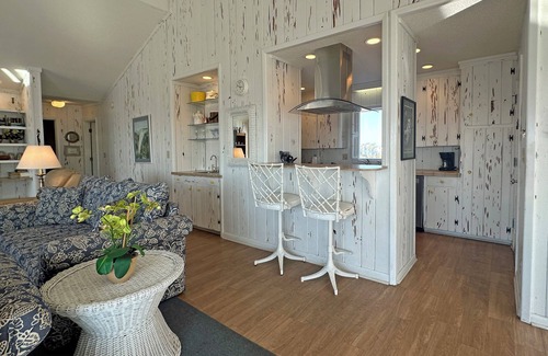 Inlet Harbour House | Anderson's Landing - Walk to Beach (Channelfront) in Garden City Beach