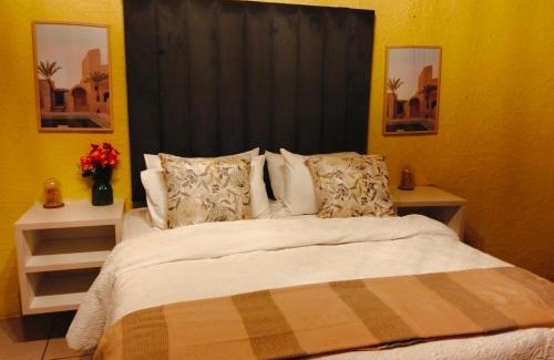 Kempton Park House | Aneiwa airport lodge