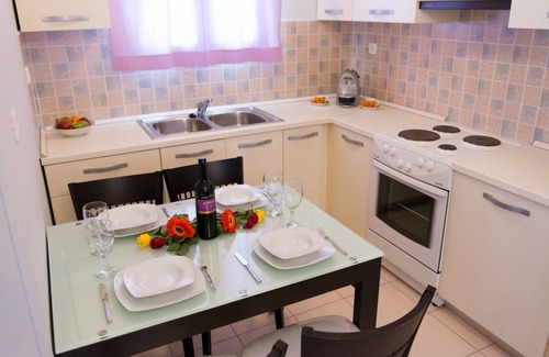 Panteli House | Anemi Leros Apartments