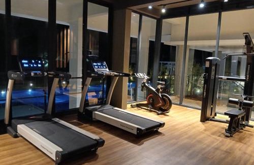 Sematan Apartment | Ang Roxy Apartment A