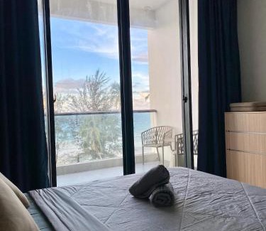 Sematan Apartment | Ang Roxy Apartment A