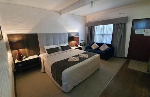 Angaston Hotel | Angaston Vineyards Motel