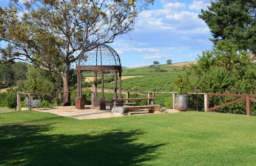 Angaston Hotel | Angaston Vineyards Motel
