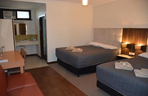 Angaston Hotel | Angaston Vineyards Motel