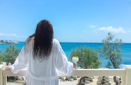 Agia Anna Bed & Breakfast | Angel Suites