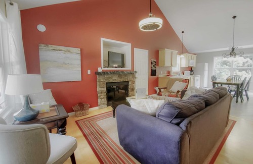 Taylorsville House | Angels Envy 29 - A relaxing place by the lake!