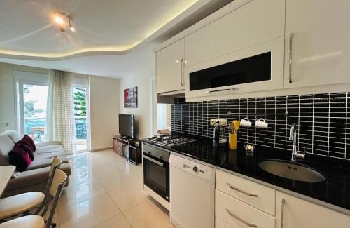 Kargicak Apartment | Angels home da havuzlu 1+1 daire