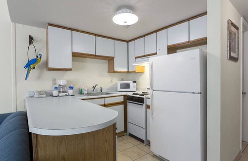 Myrtle Beach Resort | Angle Oceanfront Sun Suite at Family Resort + Official On-Site Rental Privileges