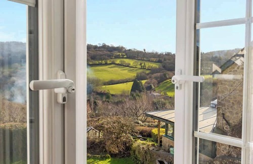 Bridford House | Angler's Cottage Summ