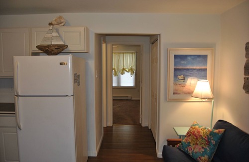 Anglesea Apartment | Anglesea Escape - Easy walk to Scenic Seawall, Beaches, Restaurants and Bars!