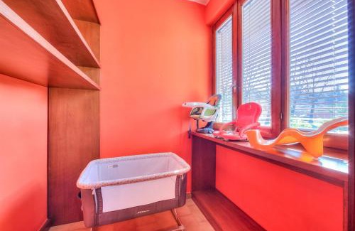 Gemonio House | Anita Lake Fitness Retreat - Happy Rentals