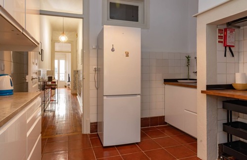 Penha de Franca Apartment | Anjos' City Escape by LovelyStay - 3