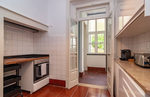 Penha de Franca Apartment | Anjos' City Escape by LovelyStay