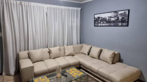Weltevredenpark Apartment | Ankazimia House at Reedsview